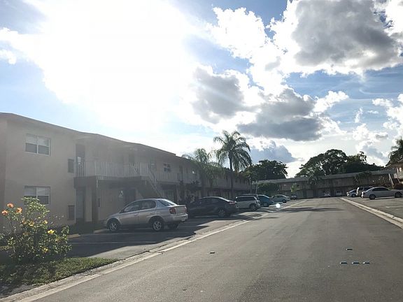 4th image of 7300 NW 5th Pl APT 208