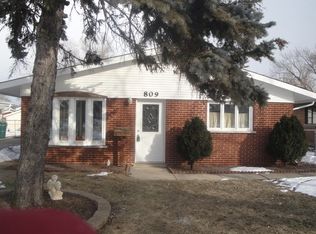 809 Park Ave, Thornton, IL 60476