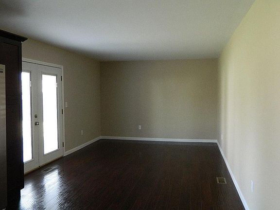 Laminate Hardwood Floors