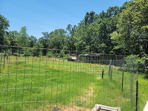 2nd image of 32051 Kingfisher Ln