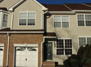 18 Gallop Ln #18, Somerset, NJ 08873