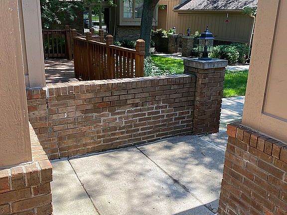 3rd image of 37916 N Laurel Park Dr