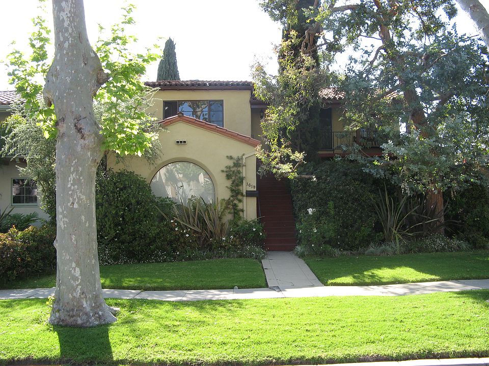 1st image of 1617 Stearns Dr