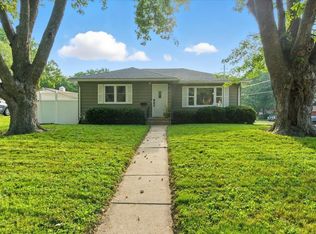 437 Ardmore St, Waterloo, IA 50701