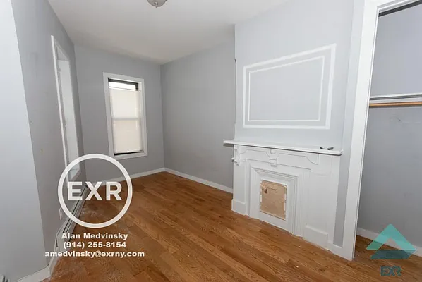 Rented by EXR | media 37