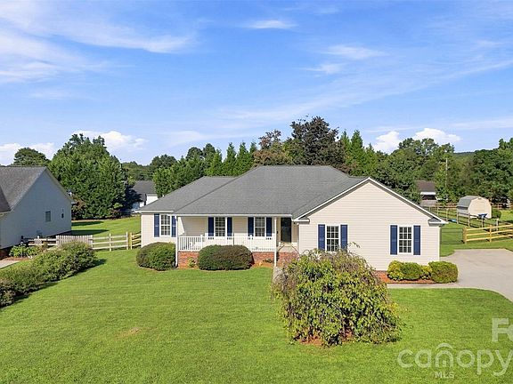 2nd image of 3707 Fieldhaven Ct