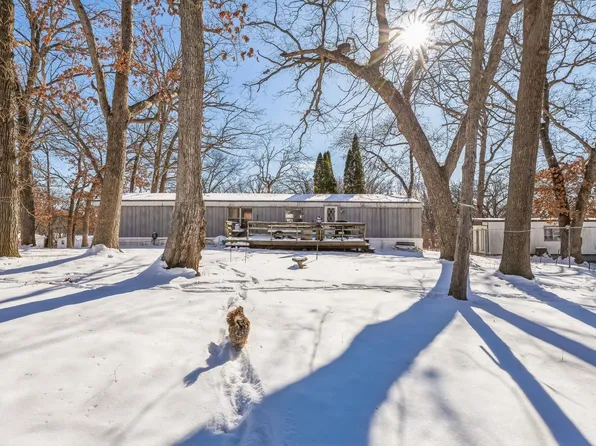 159 Copper Kettle Ln, East Dubuque, IL 61025