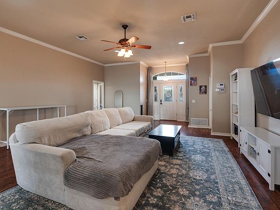 5th image of 1065 Colonnade Dr