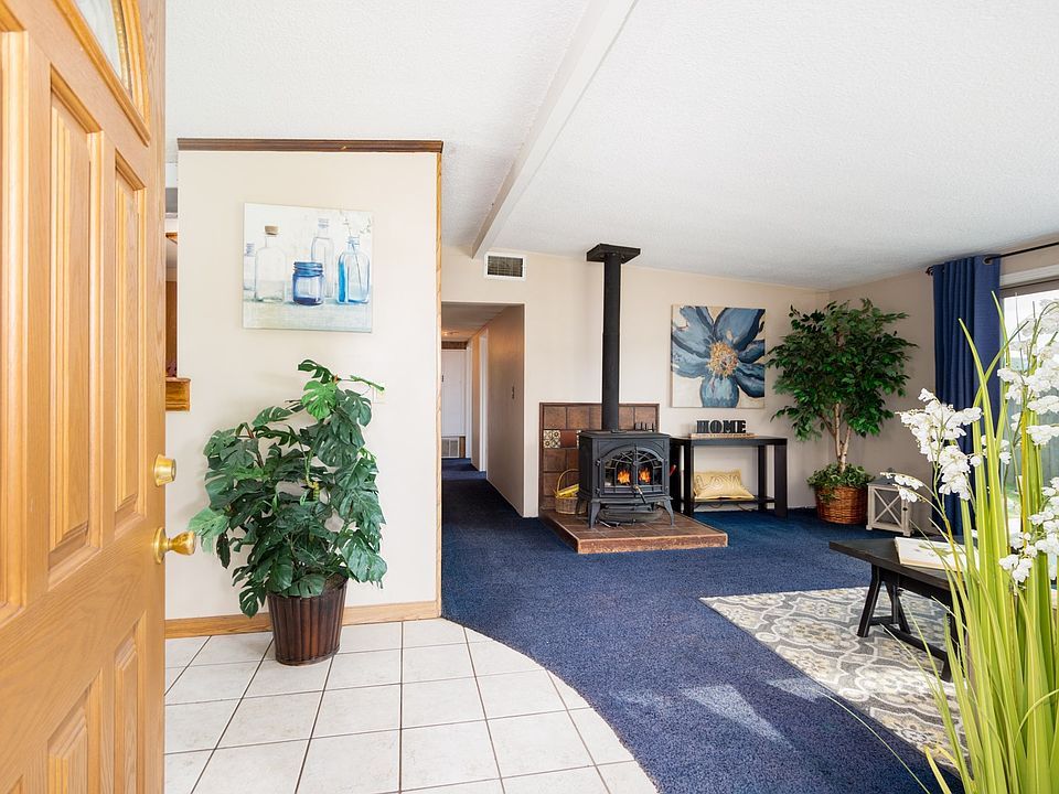 1st image of 3748 Linda Vista Dr
