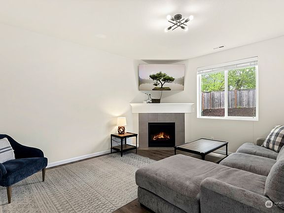 4th image of 13705 67th Avenue E