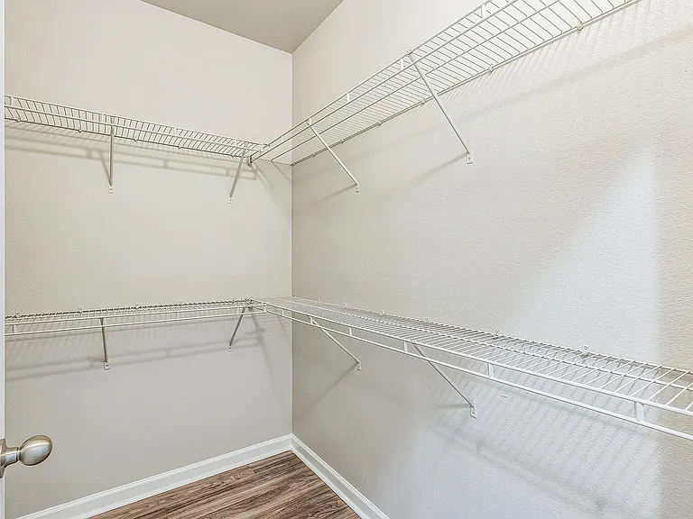2 Bedroom Premier Garden-Renovated