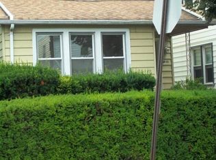 8901 239th St, Bellerose, NY 11426