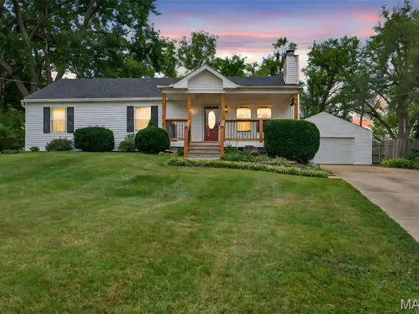 11342 De Runtz Ave, Maryland Heights, MO 63043