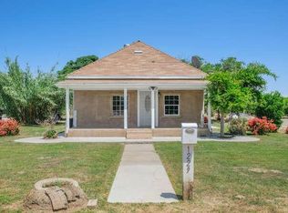 1229 7 1/2 Ave, Kingsburg, CA 93631