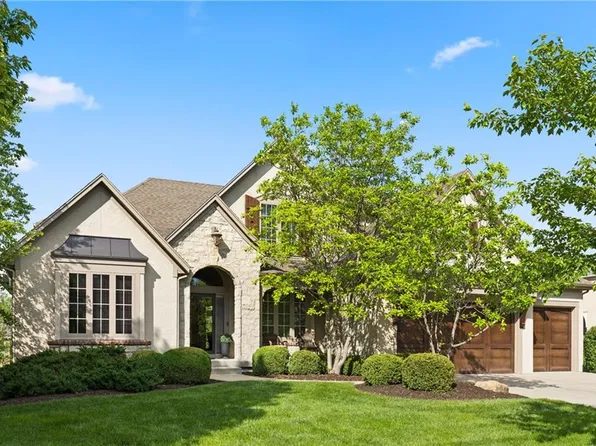 9306 W 155th Ter, Overland Park, KS 66221