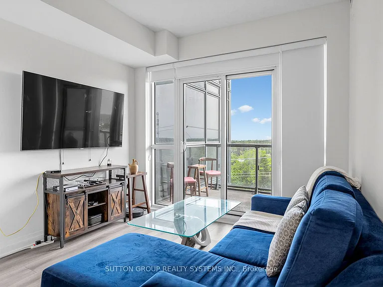 509 Dundas St W #521 — Photo 18