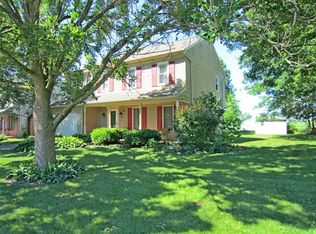 814 Lightfoot Dr, Lancaster, PA 17602