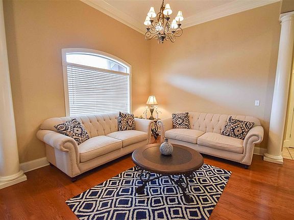 4th image of 1277 Woodberry Dr