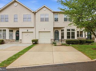 616 Manor Dr, Horsham, PA 19044