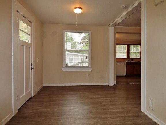 3rd image of 3526 College St