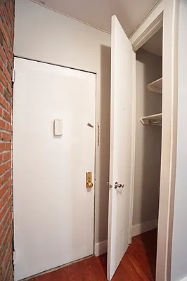 Rented by BRICK & GALO REALTY CORP | media 12