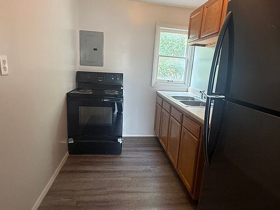 4th image of 1414 W Washington St APT C