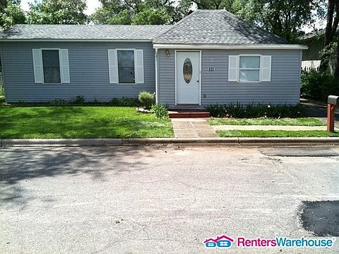 1st image of 230 Linden St S