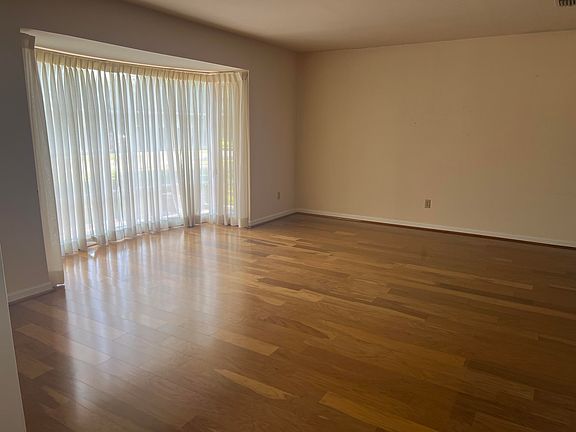 5th image of 3015 Alice Dr