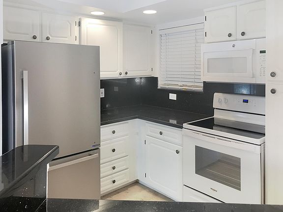 2nd image of 12510 Vista Isles Dr APT 1218