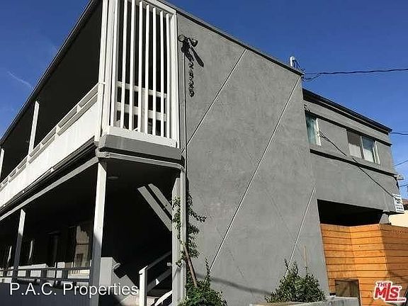 3rd image of 2429 Cheremoya Ave APT 01