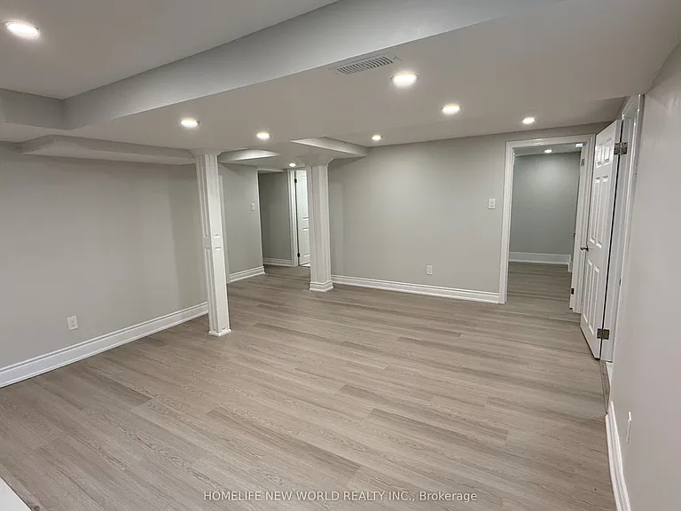 58 Squire Dr — Photo 8