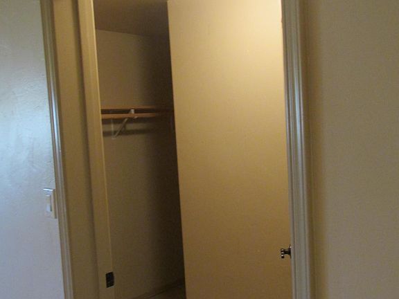 4th image of 1322 Mission Nuevo Dr APT B