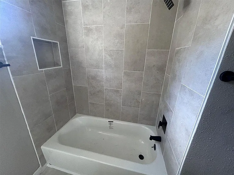 5734 Grant Ave — Photo 6