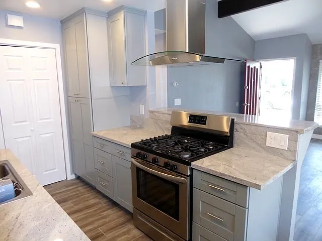 Complete Remodeled Single Story 2bd Condo w/Garage — Photo 1