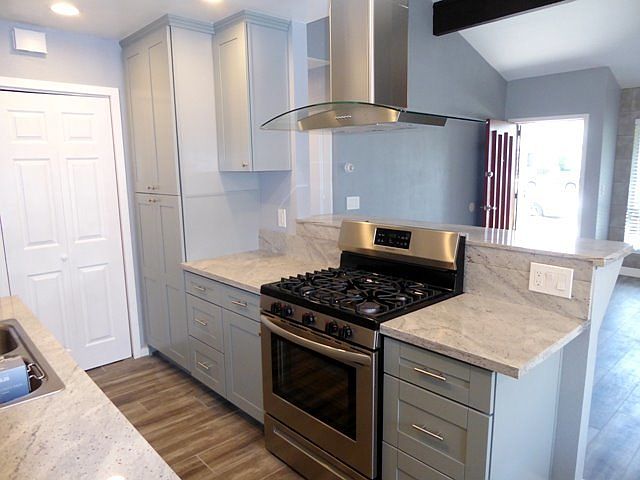 1st image of 351 Los Arbolitos Blvd