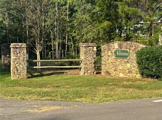 1520 Northwoods Dr #121, Greensboro, GA 30642