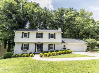 1825 Stonebrook Dr, Knoxville, TN 37923