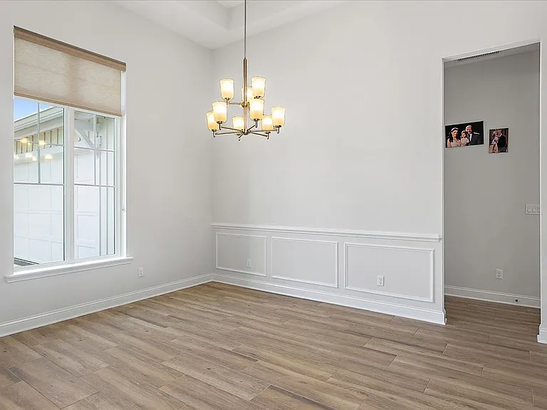 464 Park Forest Dr — Photo 4