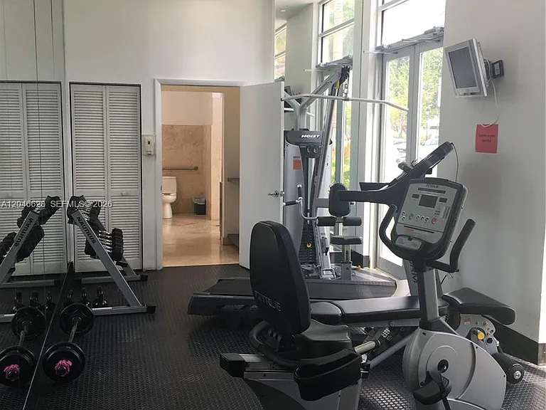 200 Ocean Dr #3C — Photo 4