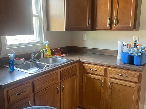 4th image of 1008 Clark St APT B