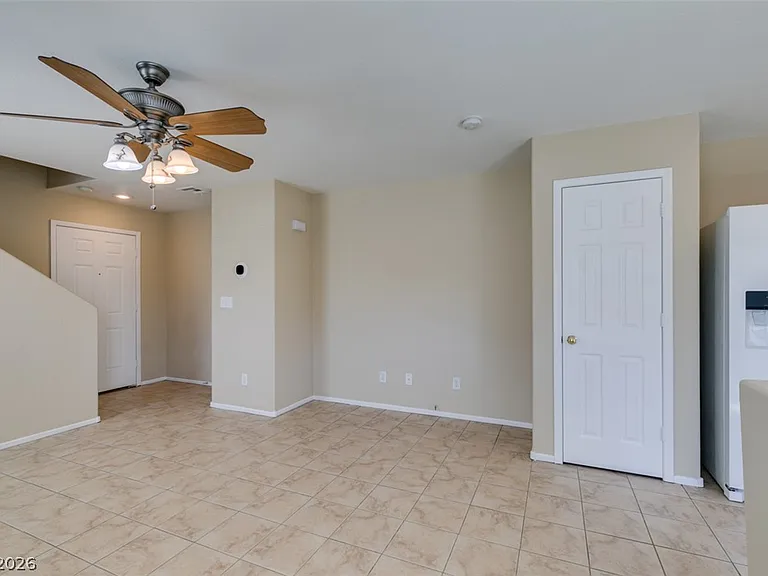 1170 Orange Meadow St — Photo 7