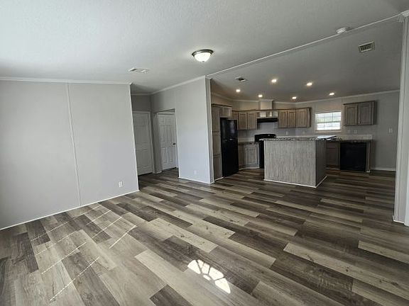 4th image of 128 Todd St #128
