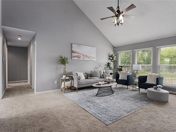4th image of 4432 NE Blue Jay Dr