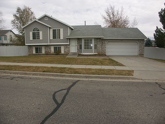 2nd image of 5737 S Sunkist Dr