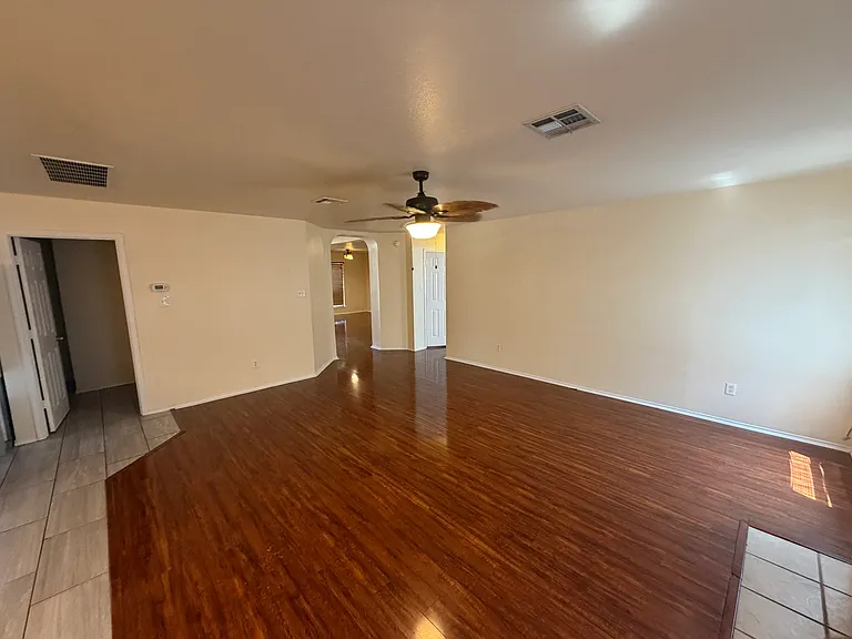 212 Lottie Ln — Photo 10