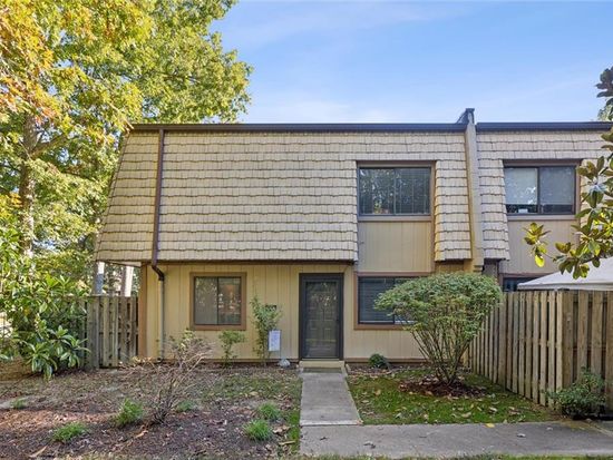 1692 Monterry Pl, Newport News, VA 23608