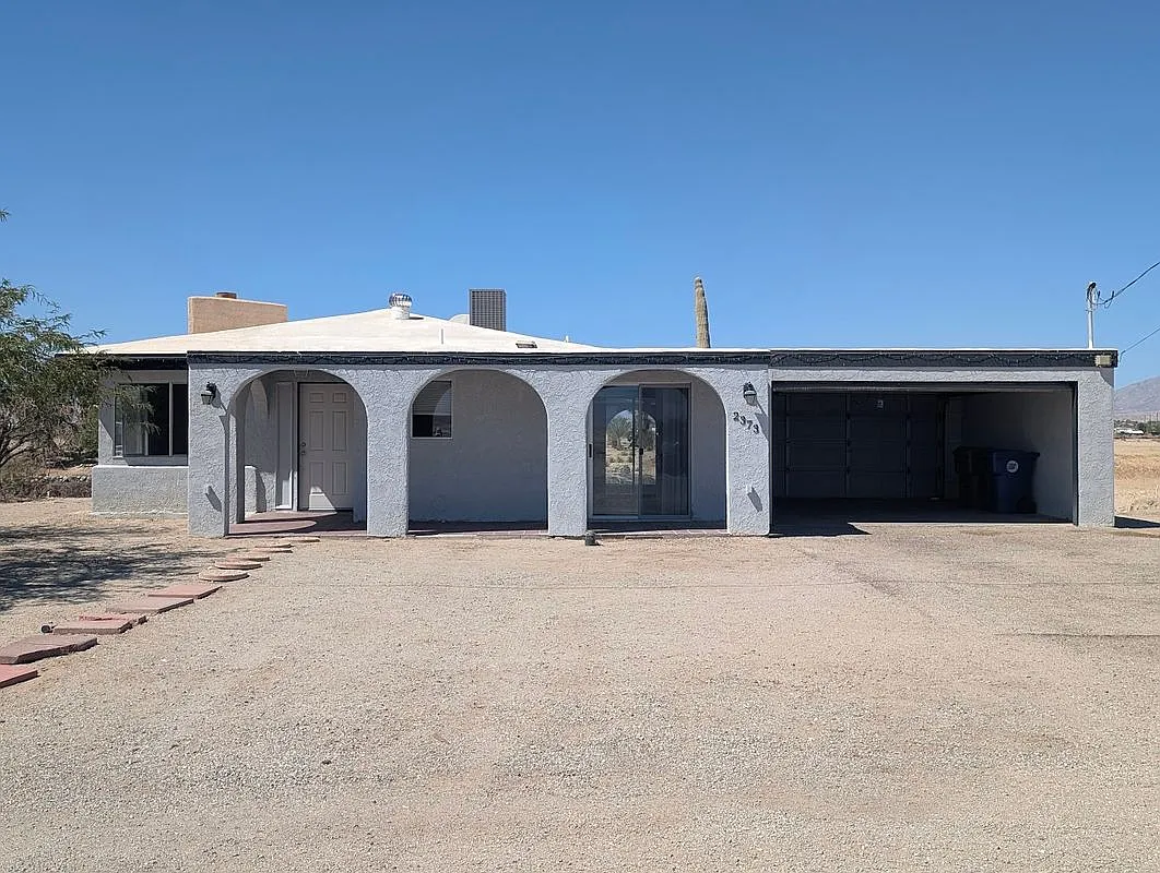 3 bed, 2.0 bath, 1466 sqft, $1,500 — Photo 1