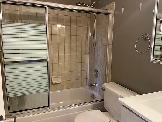 Rented by Compass | media 10