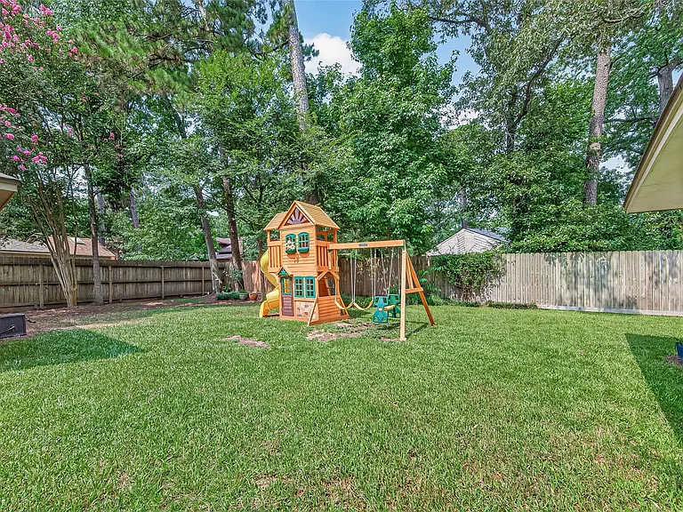 23011 Fox Hunt Dr — Photo 49