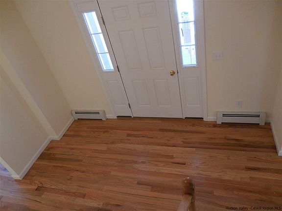 5th image of 51 Van Wyck Ct